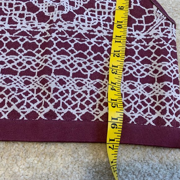 Fabletics Veranda Seamless Cropped Tank - Picture 11 of 14